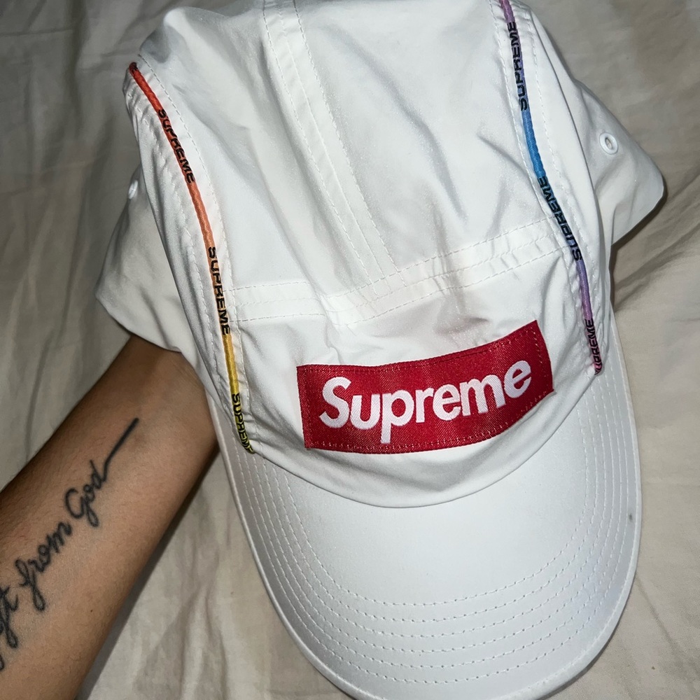 Supreme piping cap